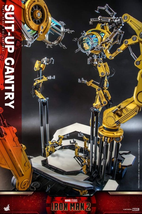 Iron Man 2 Iron Man Suit-Up Gantry Quarter Scale Figure – Comic