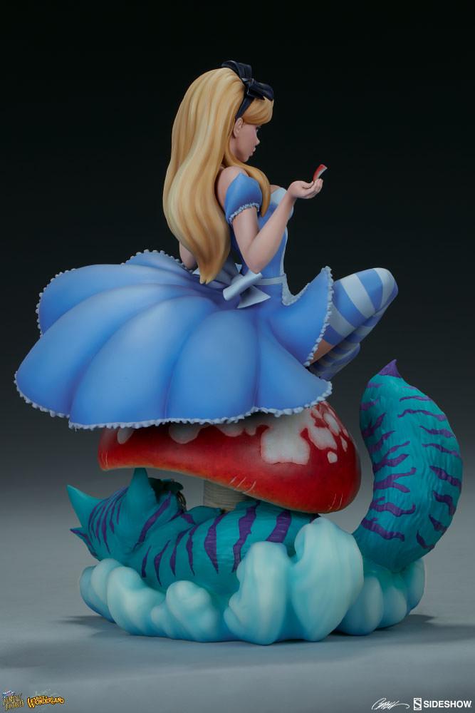 alice-in-wonderland_j-scott-campbell_gallery_5c4bd41ab4d0d.jpg alice in wonderland j scott campbell gallery c bd ab d d