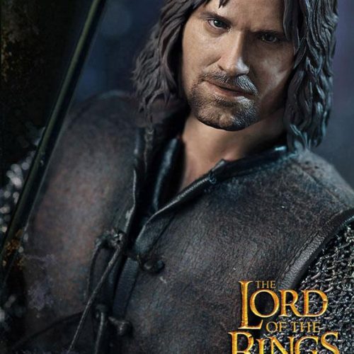 aragorn at helms deep the lord of the rings gallery f b d f e e
