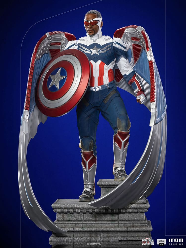 captain america sam wilson complete version marvel gallery dc e d b