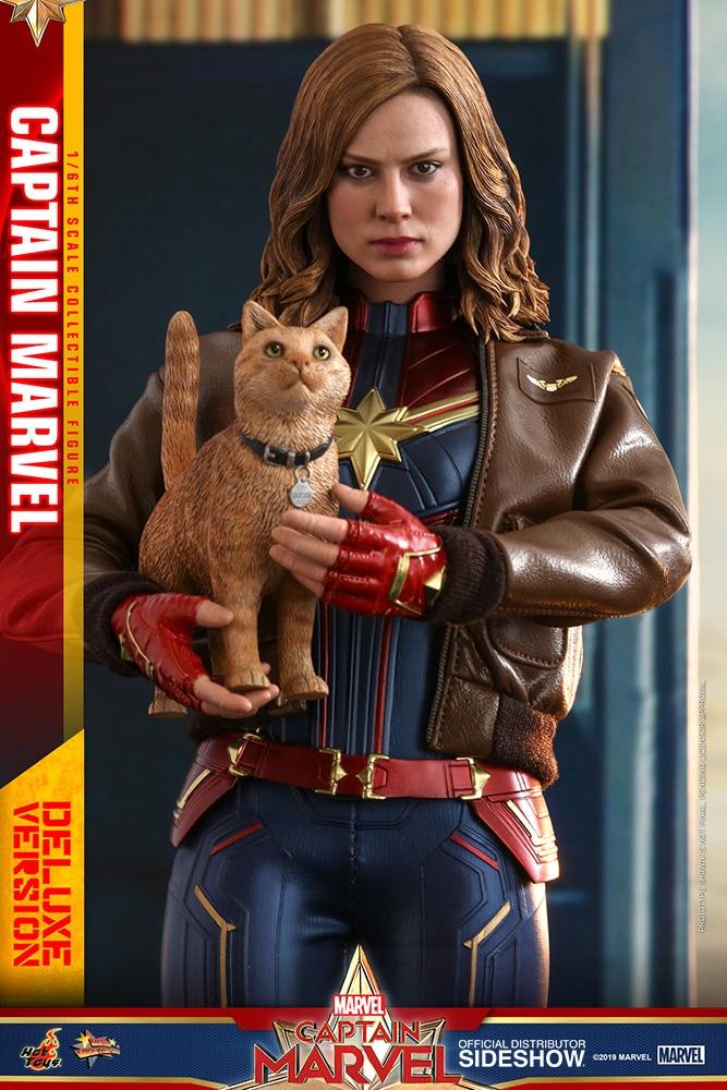 captain marvel deluxe version marvel gallery c dd d d f