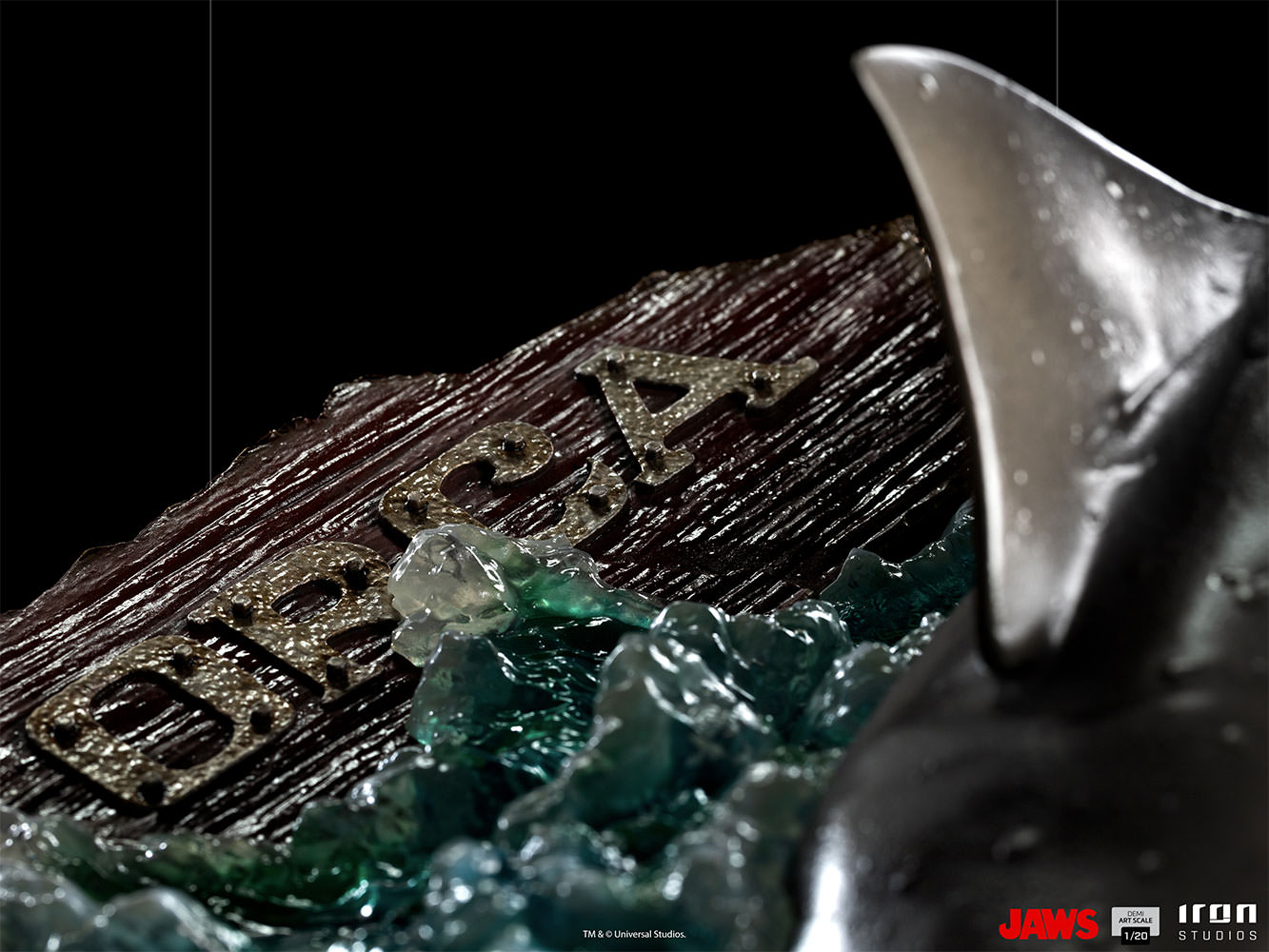 jaws attack jaws gallery c d cc d
