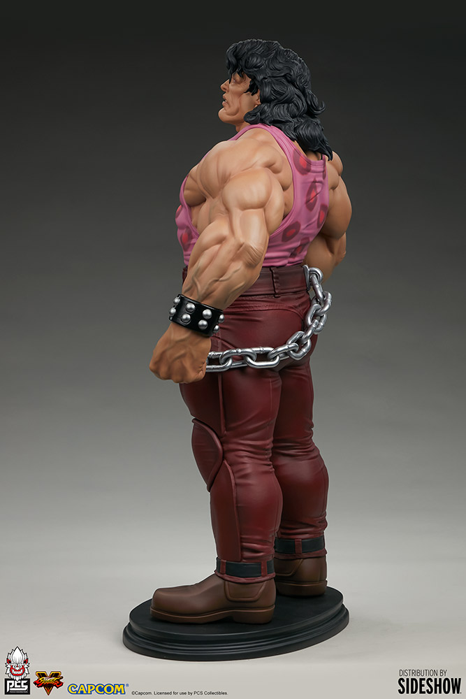 mad gear exclusive hugo and poison statue pcs street fighter gallery ca f