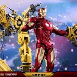 Hot Toys Iron Man Mark IV with Suit-Up Gantry Sixth Scale Figure