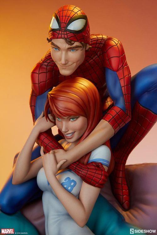 spider man and mary jane marvel gallery dcca b b