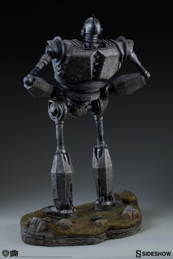 the iron giant maquette sideshow