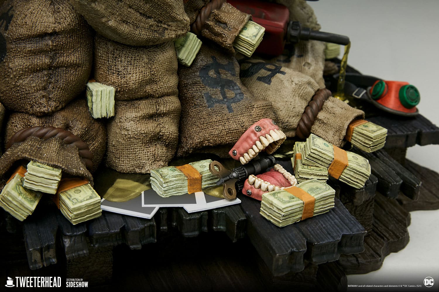 the joker deluxe dc comics gallery aef eb d