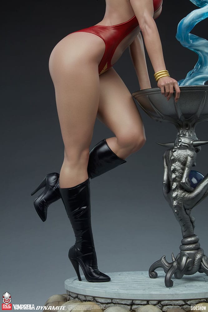 vampirella scale statue vampirella gallery f b ff