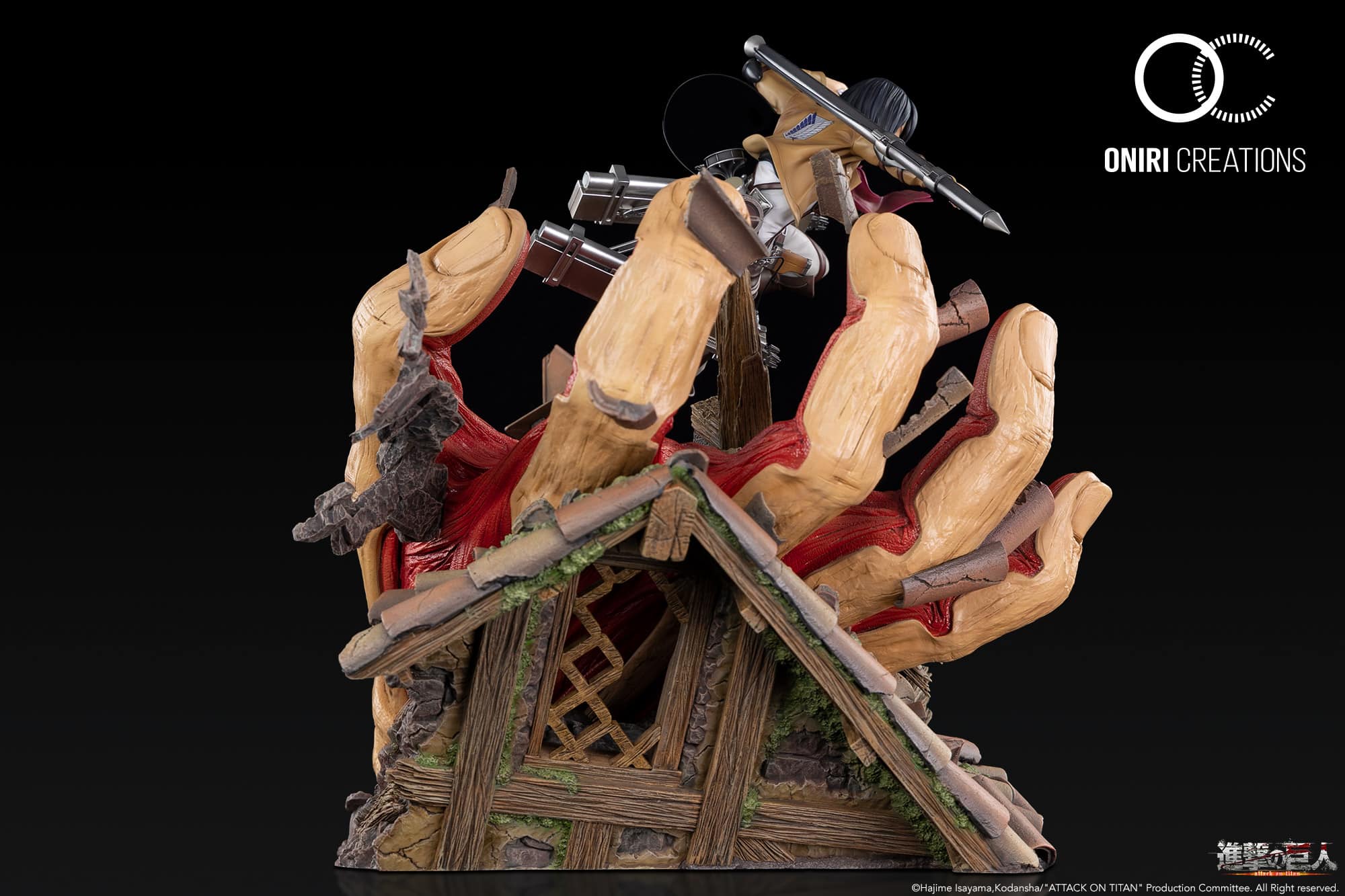 Attack On Titan : Mikasa VS Armored Titan 1/6 Scale Statue