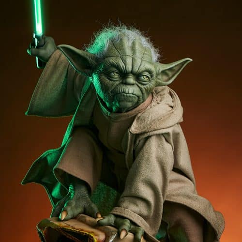 Sideshow Collectibles Star Wars Yoda Legendary Scale Figure