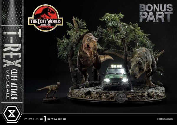 Jurassic Park T-Rex Cliff Attack Statue - Comic Concepts