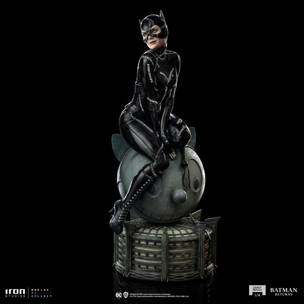 Iron Studios Catwoman Statue Batman Returns Legacy Replica - Comic Concepts
