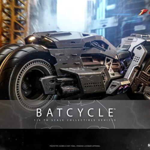 Hot Toys Batcycle Figure Sixth Scale Vehicle Limited DC Comics Collectible