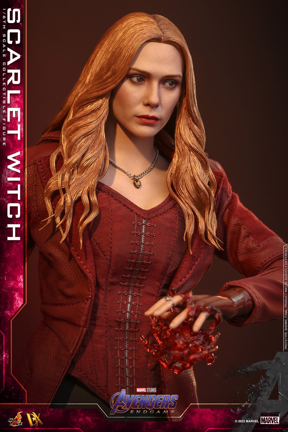 scarlet-witch-sixth-scale-figure-by-hot-toys_marvel_gallery_650df111e18c5