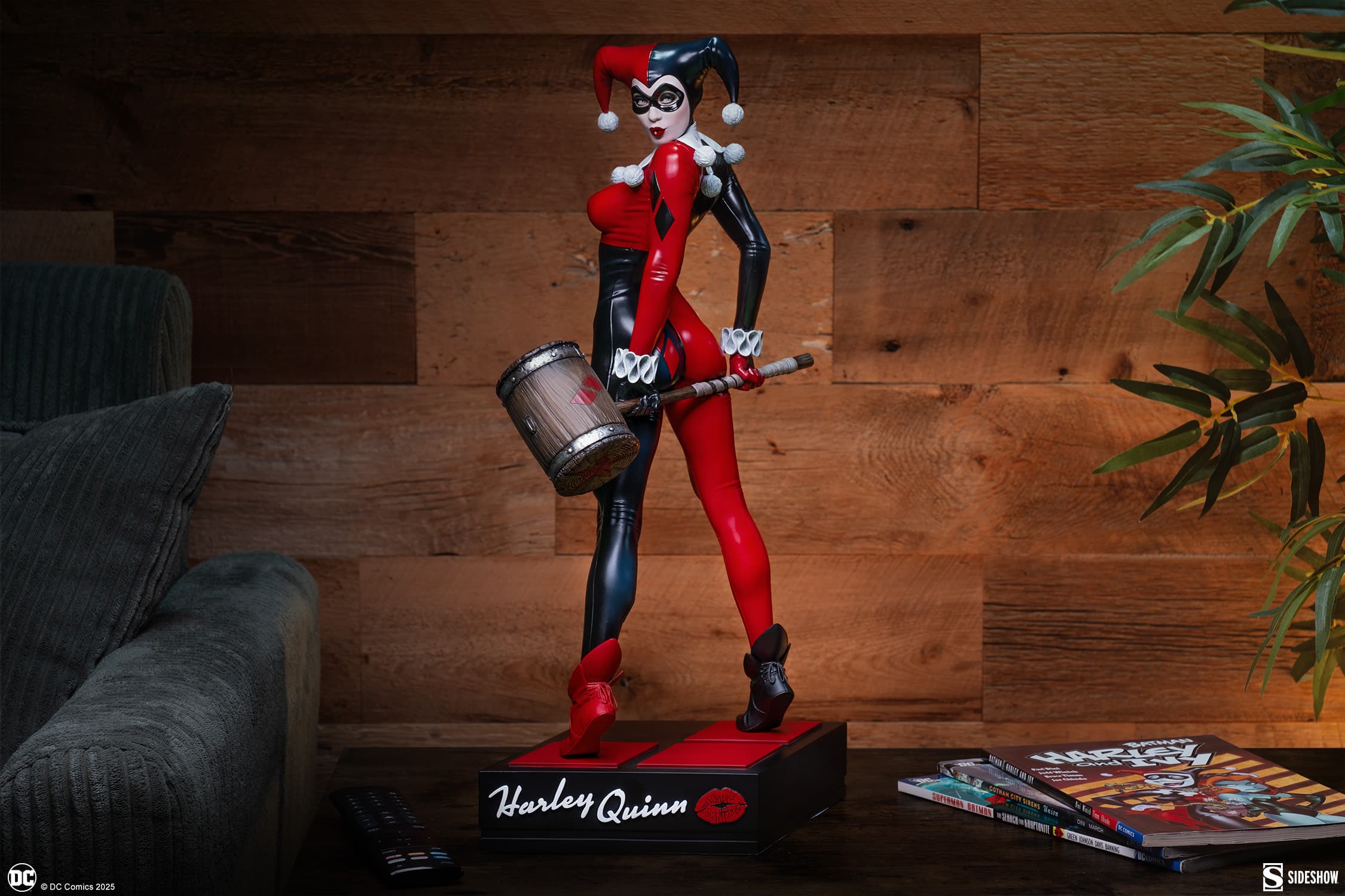 Harley Quinn Premium Format Figure