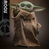 hot-toys-star-wars-grogu-life-size-figure-gallery-680804b020b5d