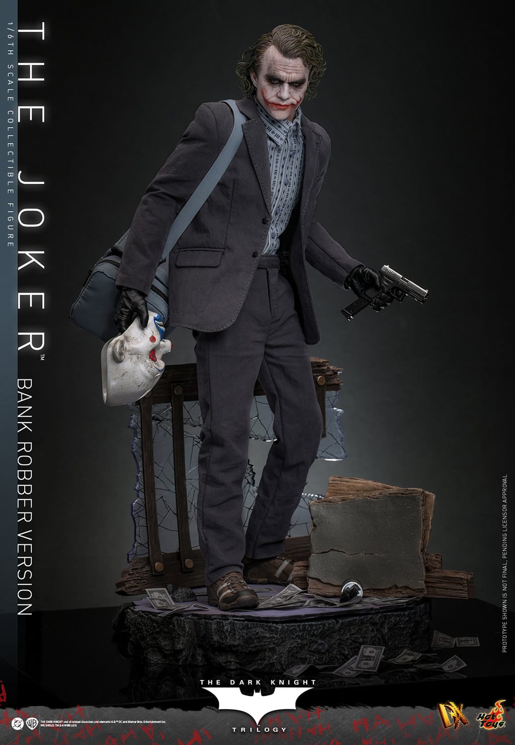 hot-toys-dc-comics-the-joker-bank-robber-version-sixth-scale-figure-gallery-687fd5ce84838