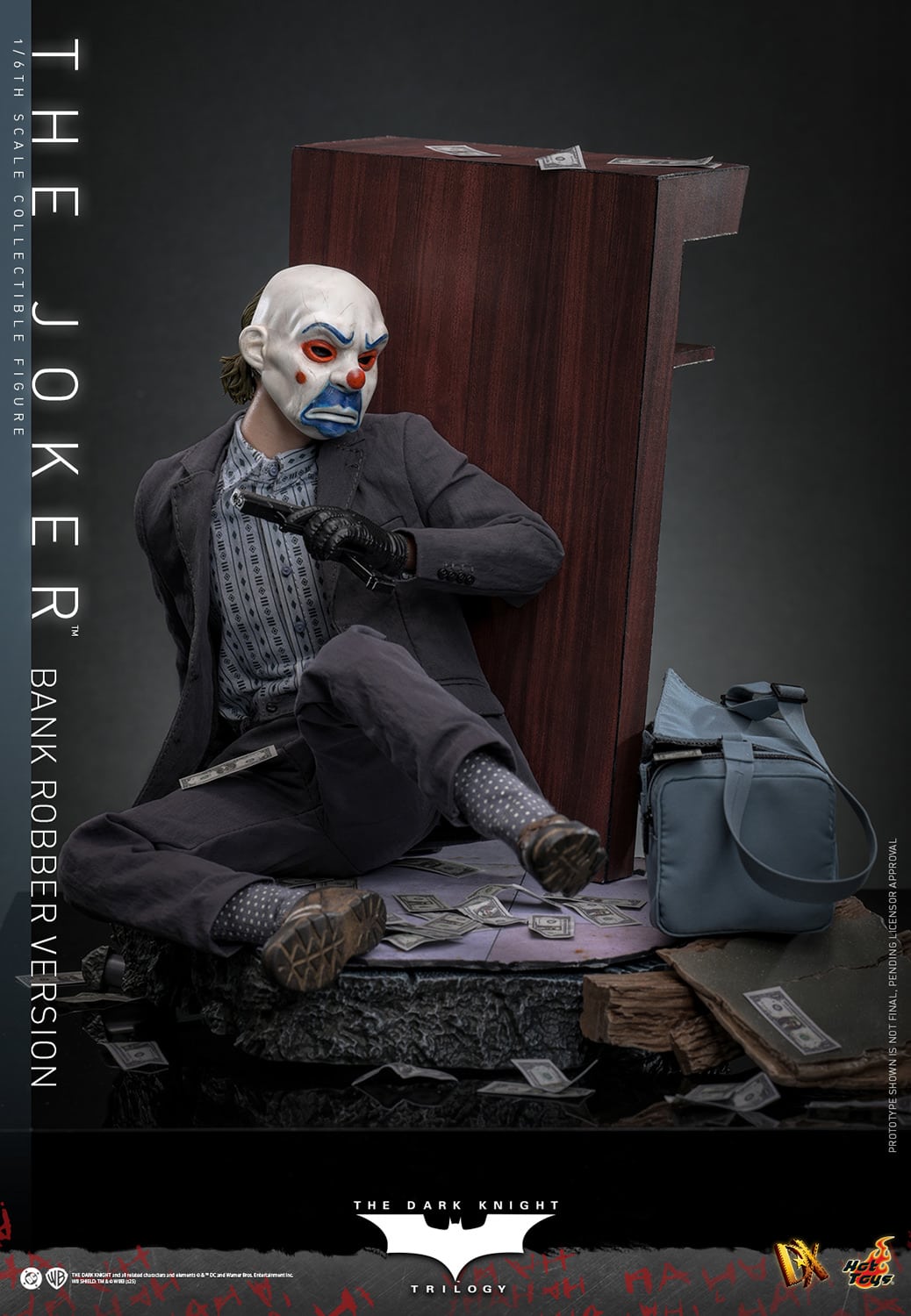 hot-toys-dc-comics-the-joker-bank-robber-version-sixth-scale-figure-gallery-687fd5ced5607