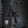 hot-toys-dc-comics-the-joker-bank-robber-version-sixth-scale-figure-gallery-687fd5cf3a039