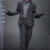 hot-toys-dc-comics-the-joker-bank-robber-version-sixth-scale-figure-gallery-687fd5cfe021e