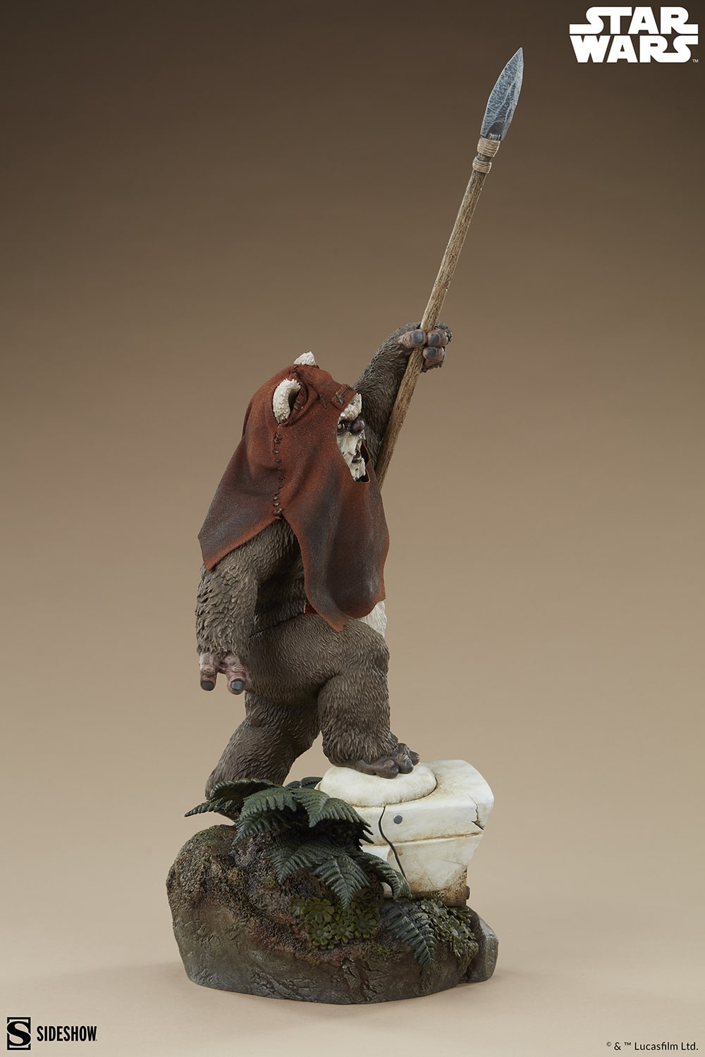 sideshow-collectibles-star-wars-wicket-premium-format-figure-gallery-6880151579a07