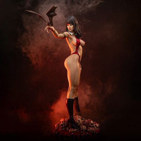 Vampirella 1:2 Scale Statue