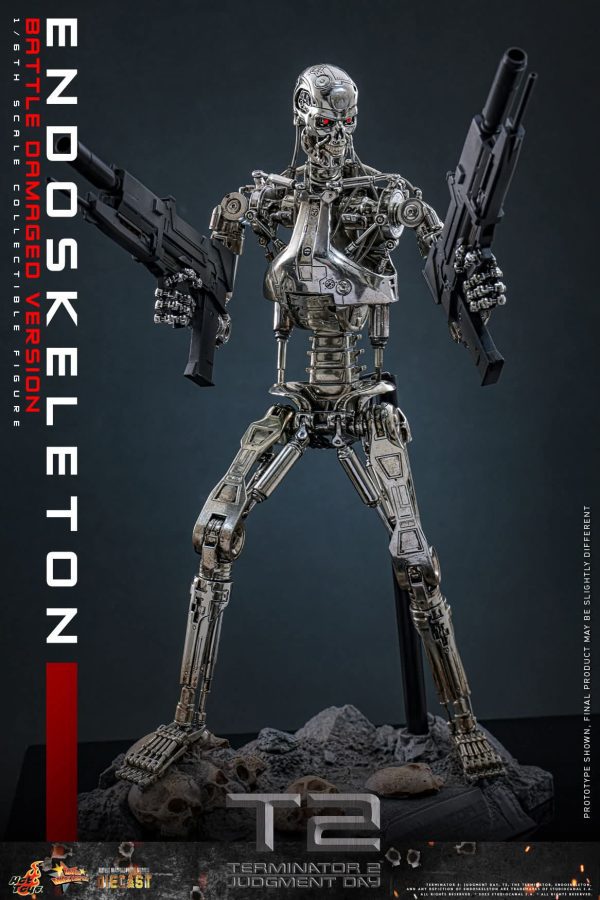 T-800 Endoskeleton Battle-Damaged Sixth Scale Figure The