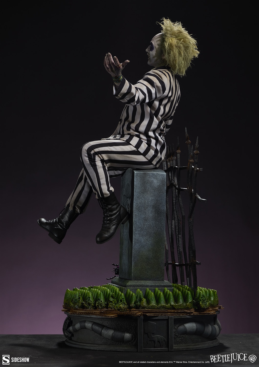 sideshow-collectibles-beetlejuice-beetlejuice-premium-format-figure-gallery-69bb1df2070bd