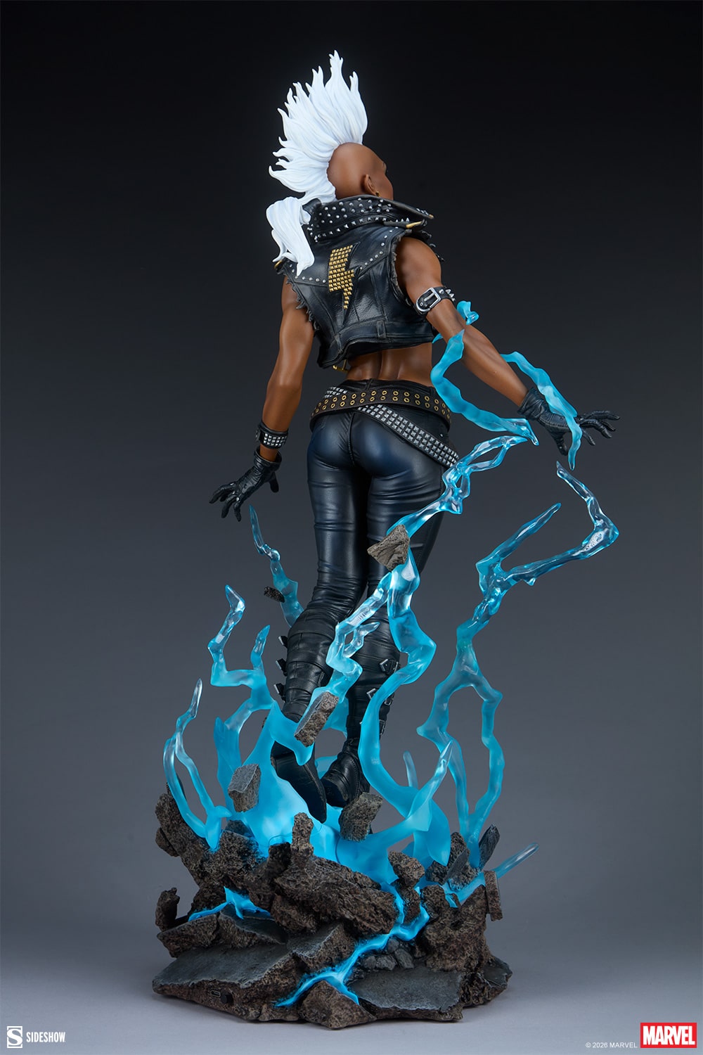 sideshow-collectibles-marvel-storm-premium-format-figure-gallery-69c55ec9736f5